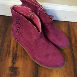 Girls boots